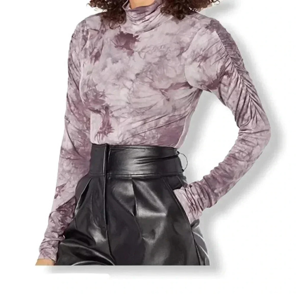 KENDALL + KYLIE Mock Neck Ruched Sleeve Bodysuit - Picture 3 of 4